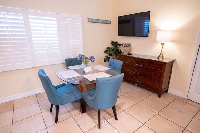 Junior Suite, 1 Bedroom (Unit 103)