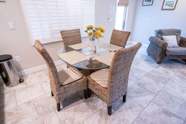 Deluxe Suite, 1 Bedroom (Unit 107)