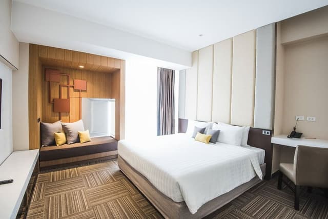 Executive Suite