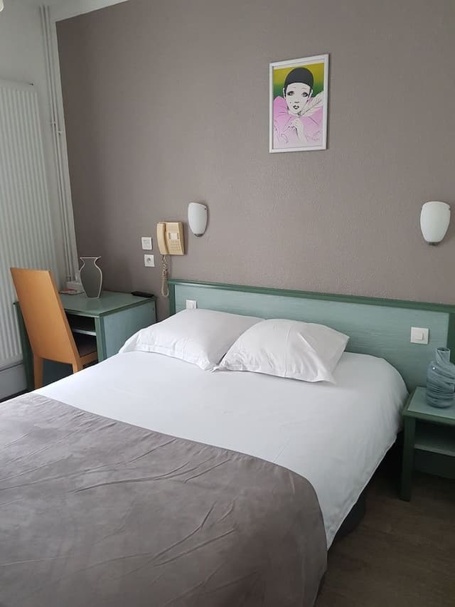 Classic Double Room, 1 Queen Bed, City View