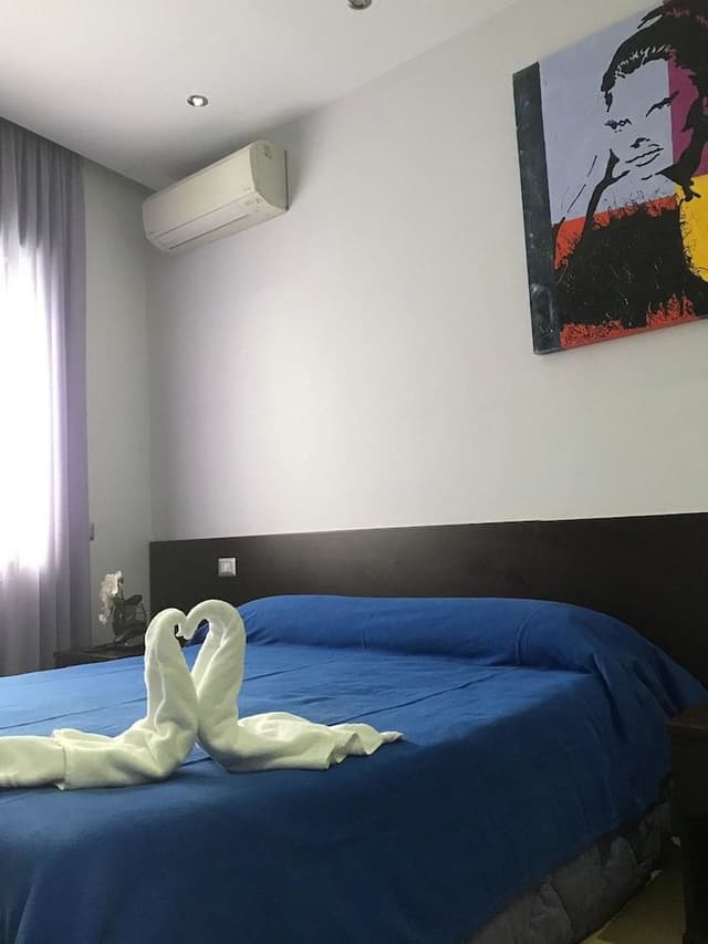 Deluxe Room, Ensuite