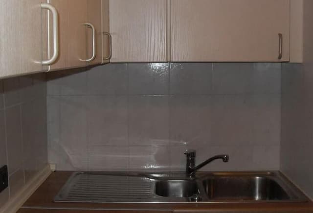 Twin Room, Shared Bathroom