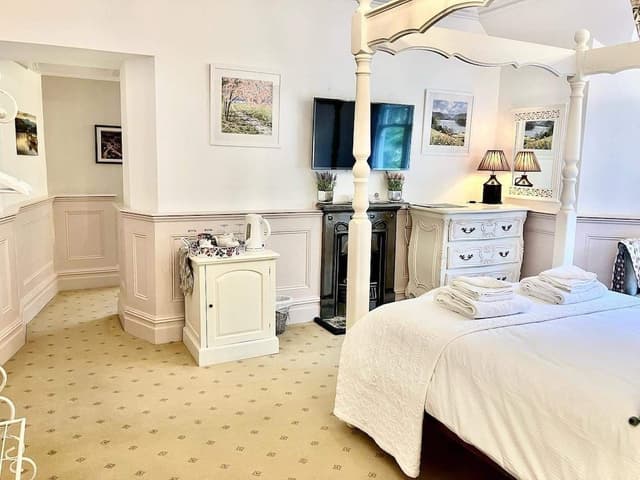 Suite (Victorian)