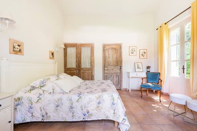 Room (Santoline)
