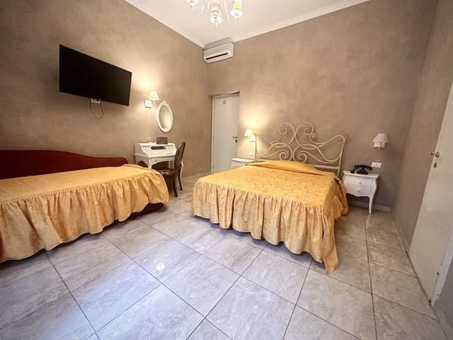 Comfort Triple Room