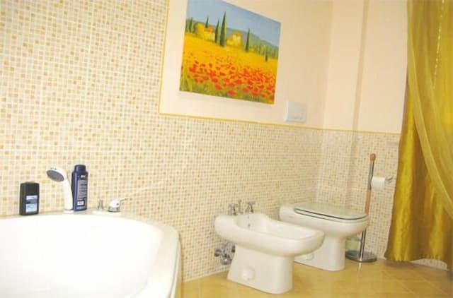 Family Room, Private Bathroom