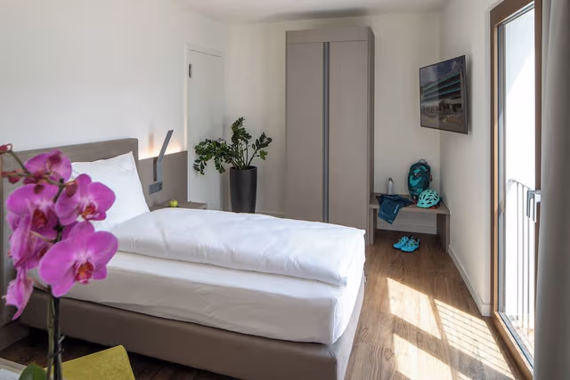 Single Room With Mountain View
