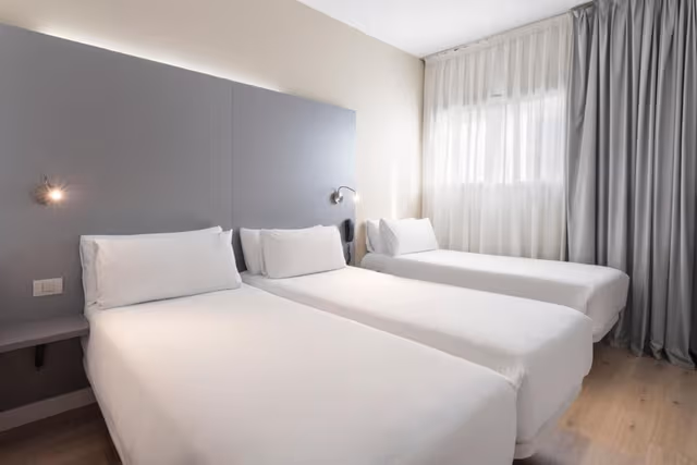 Triple Room