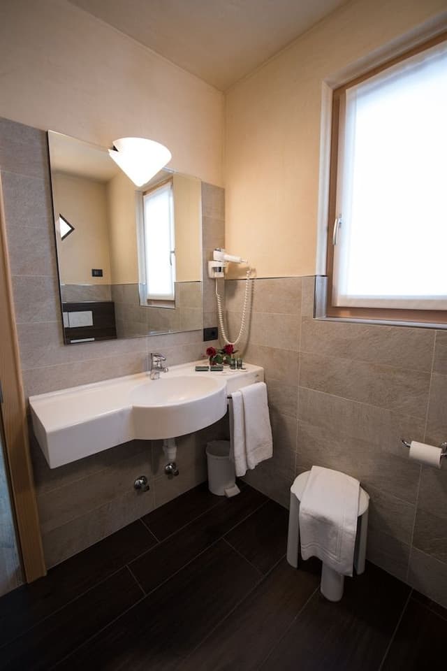 Superior Triple Room, Non Smoking, Mountain View