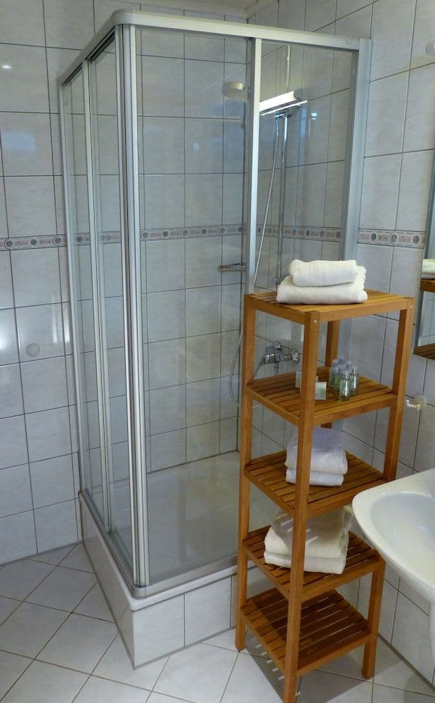 Apartment, 2 Bedrooms, Accessible, Kitchen