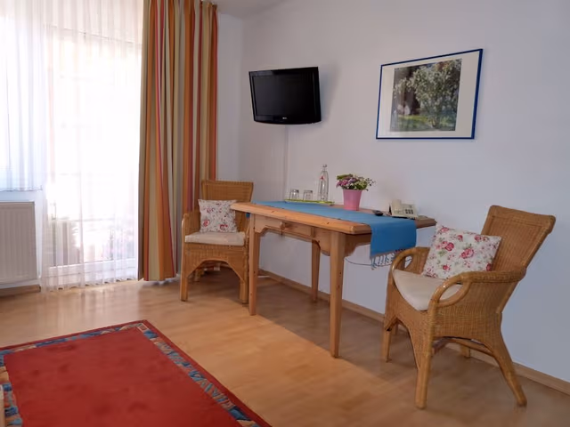 Comfort Twin Room