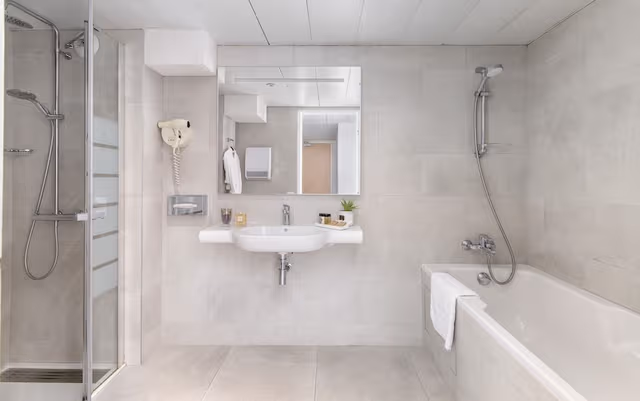 Suite, 1 Queen Bed (2 persons)