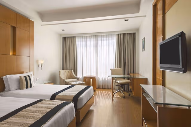 Twin Beds Deluxe Room (NON SMOKING)