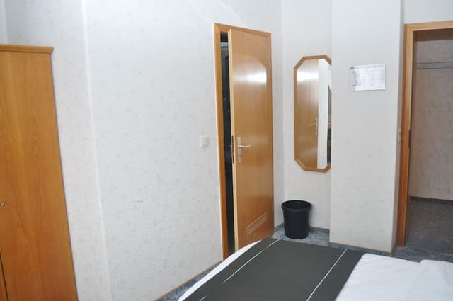 Basic Double Room