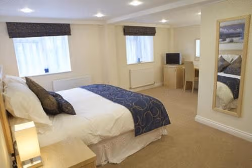 Standard Family Ensuite