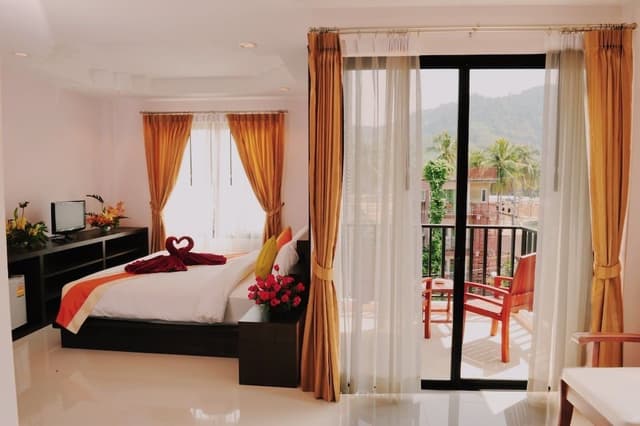 Deluxe Double or Twin Room