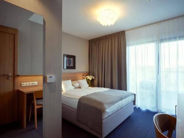 Budget Double Room without Sea View (bed dimensions 140x200 cm)