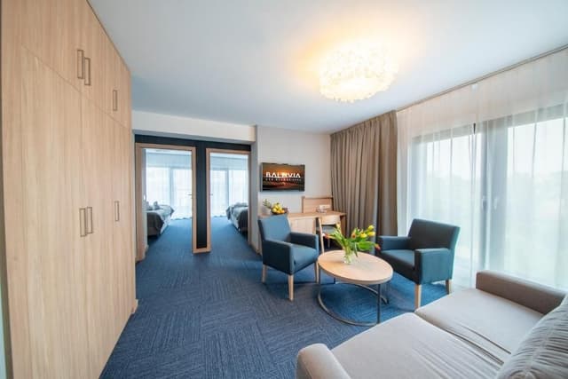 Apartment with Side Sea View