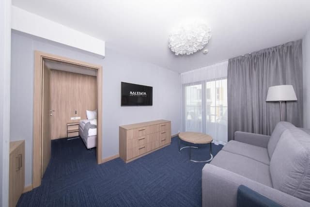 One-Bedroom Suite with Side Sea View