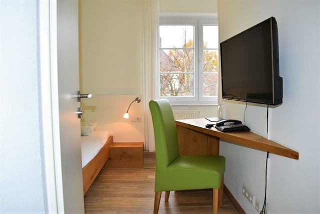 Single Room (10 m2)