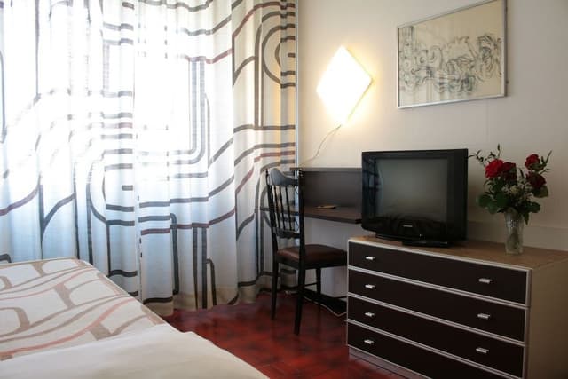 Basic Single Room, 1 Twin Bed, Private Bathroom