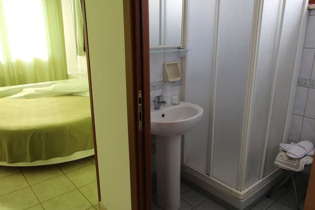 Traditional Double Room, 1 Queen Bed, Non Smoking, Ensuite