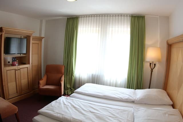 Basic Double Room