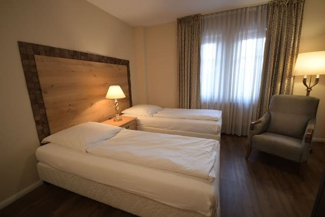 Basic Twin Room, Kitchenette