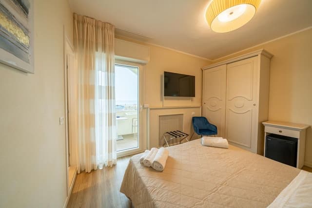 Queen Room with Sea View