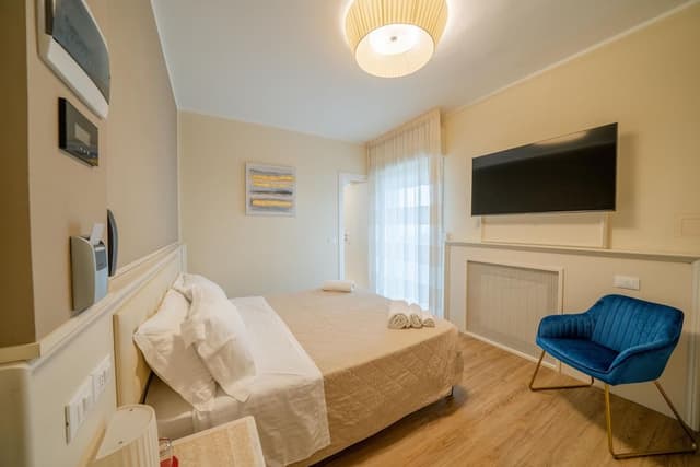 Queen Room with Sea View