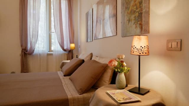 Basic Double Room Single Use, Courtyard View