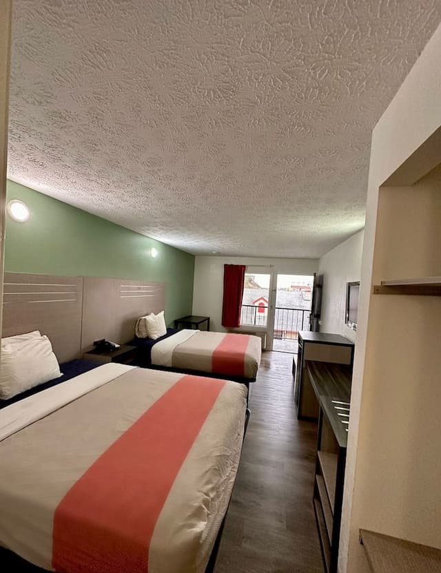 Standard Room, 2 Queen Beds