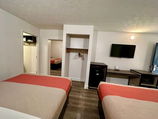 Family Quadruple Room, Multiple Beds