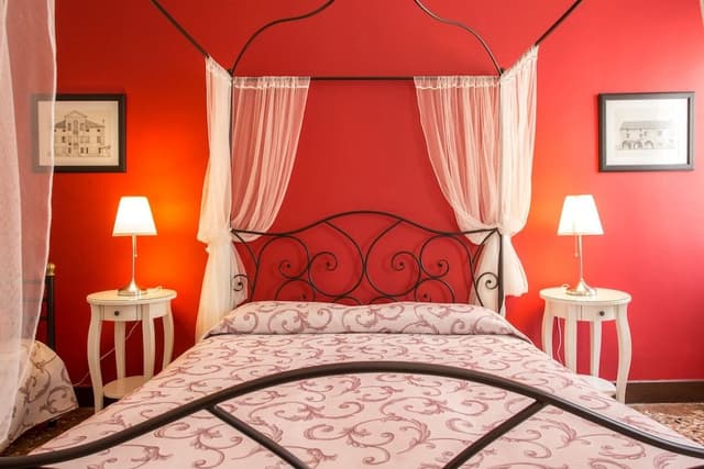 Romantic Room (external bathroom)
