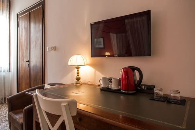 Romantic Room (external bathroom)