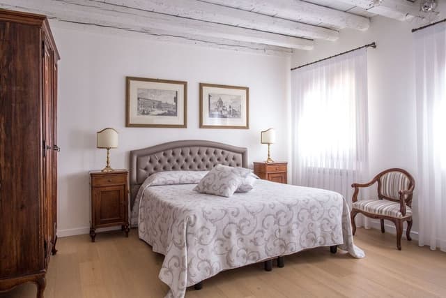 Superior Suite, 2 Bedrooms, Private Bathroom