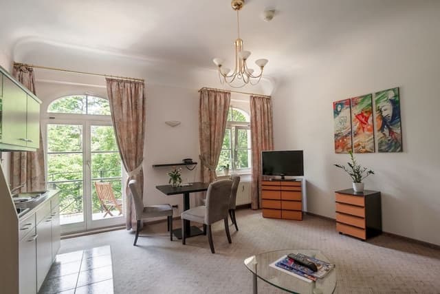 Suite, Balcony