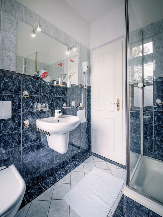 Suite, Balcony