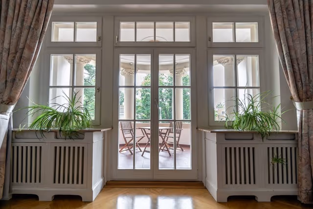 Suite, Balcony