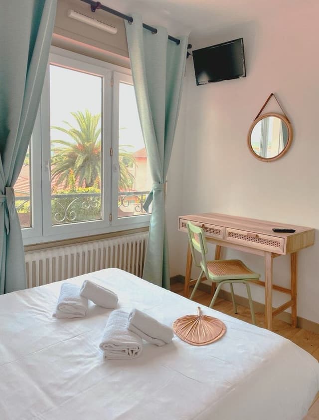 Comfort Double Room, City View