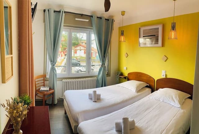 Standard Twin Room, City View