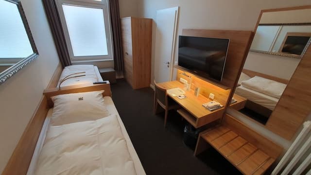 Economy Twin Room
