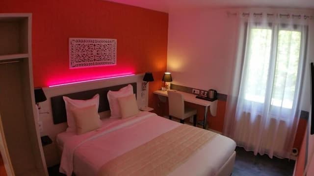 Chambre double avec douche