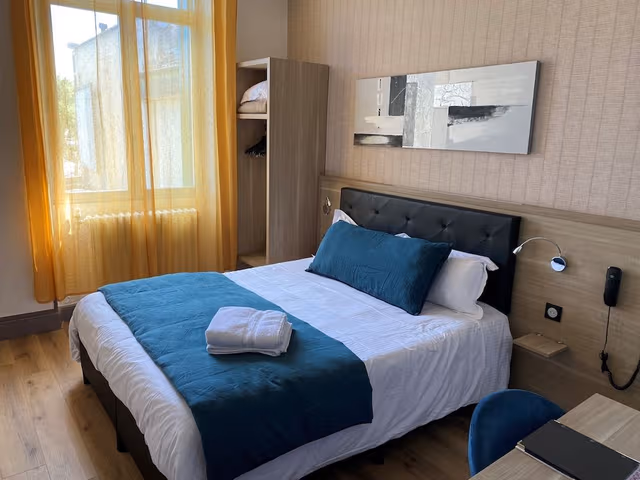 Chambre double avec douche