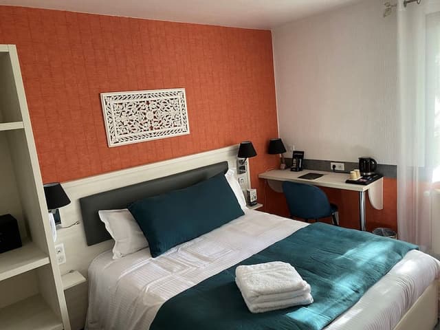 Chambre double avec douche