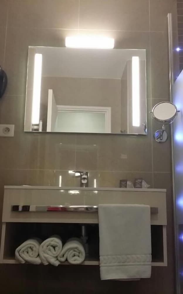 Chambre double avec douche