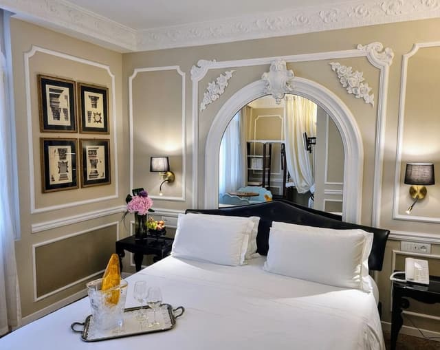 Deluxe Double Room (Incanto)