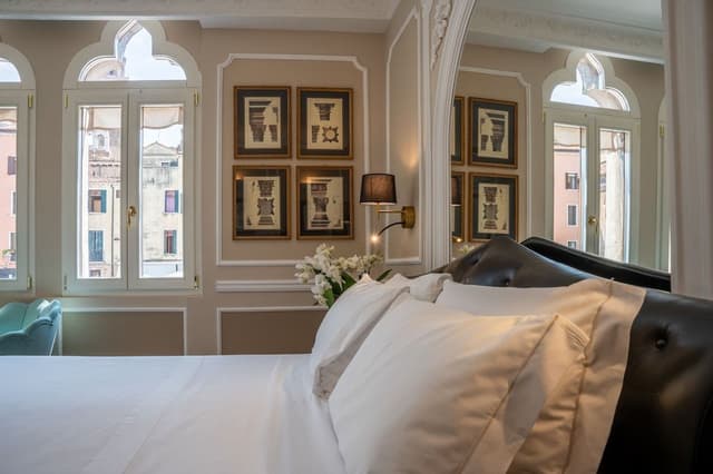 Deluxe Double Room (Incanto)