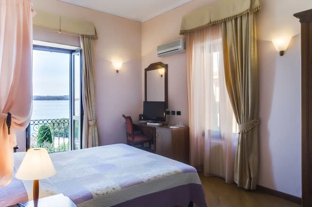 Double or Twin Room, Lake View