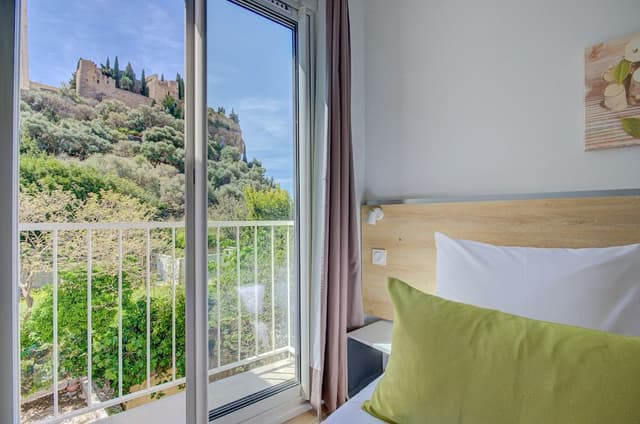 Panoramic Single Room